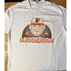 Baltimore Orioles Trey Mancini T-Shirt Boom Boom Emoji SGA Size M White